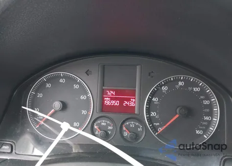 2009 Volkswagen Jetta 2.5L Se z USA, uszkodzony, nr VIN 3VWPM71K29M282449